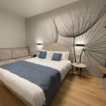 Hotel Central Giacomini Salò Zewnętrze zdjęcie