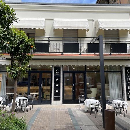 Hotel Central Giacomini Salò Zewnętrze zdjęcie