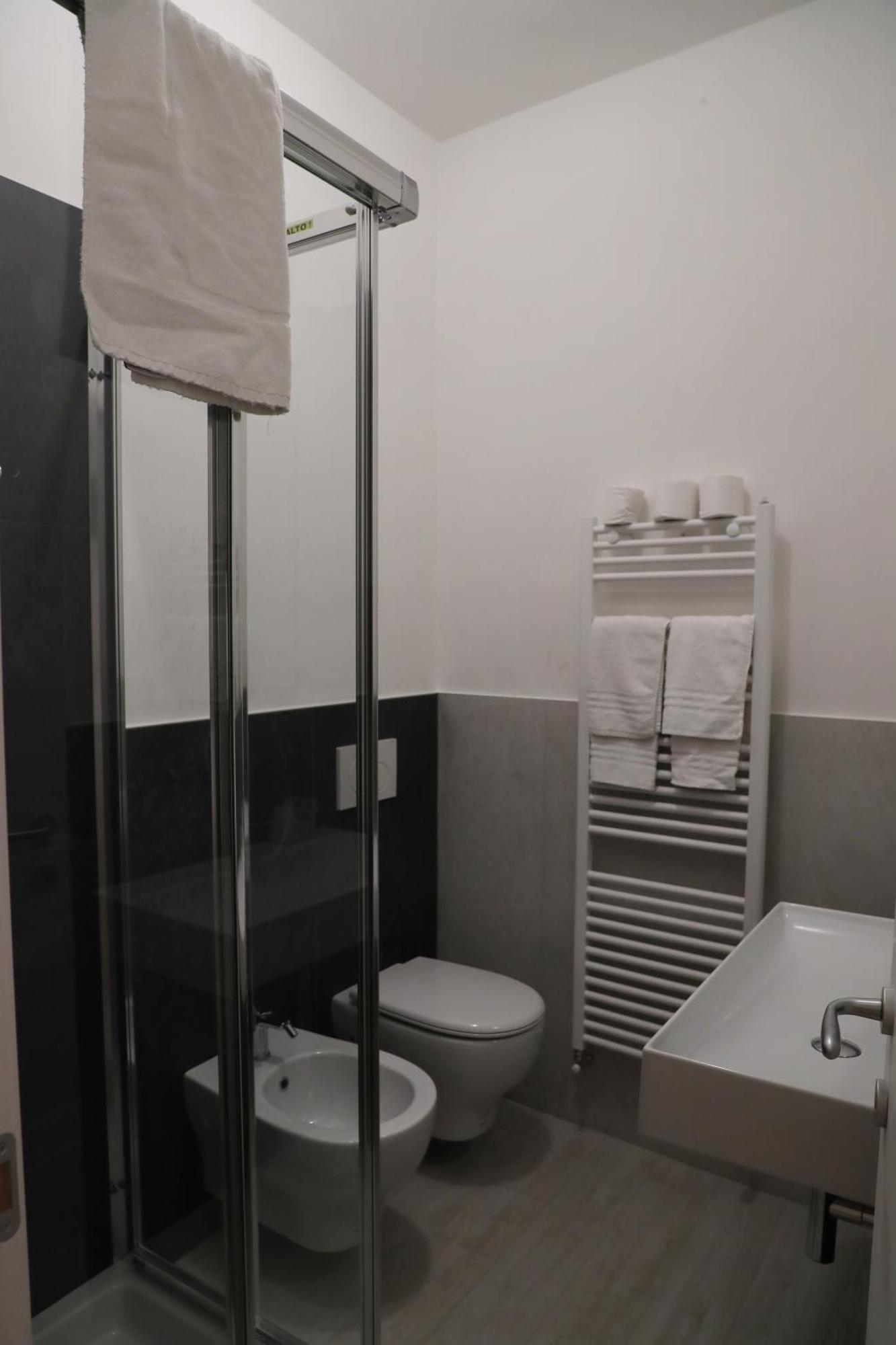 Hotel Central Giacomini Salò Zewnętrze zdjęcie