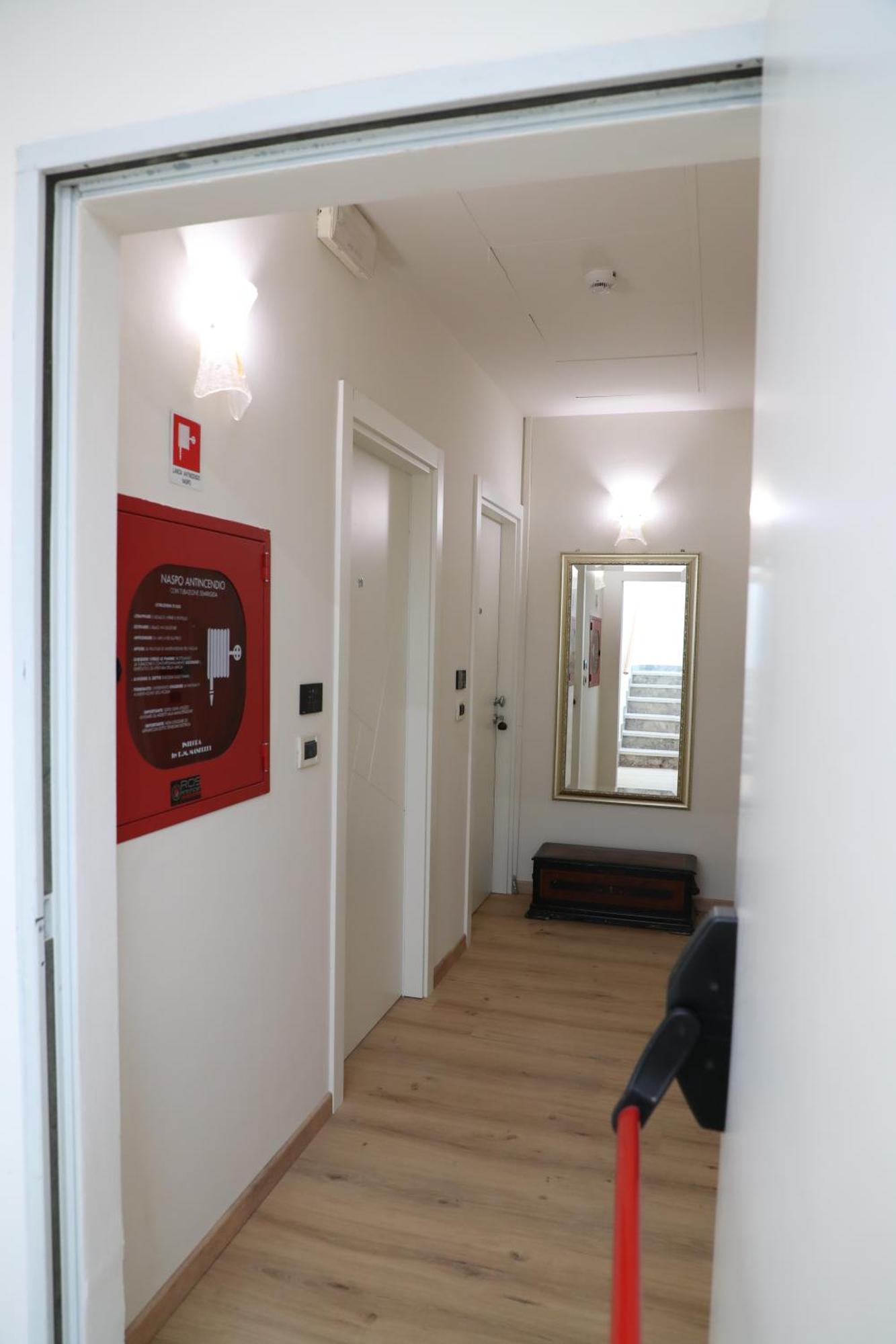 Hotel Central Giacomini Salò Zewnętrze zdjęcie