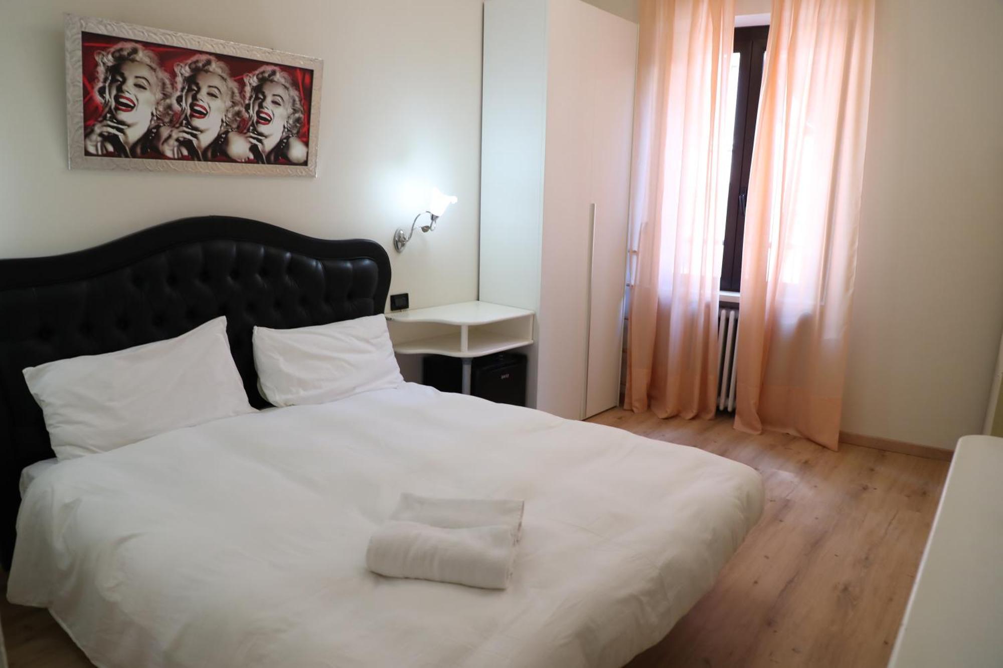 Hotel Central Giacomini Salò Zewnętrze zdjęcie