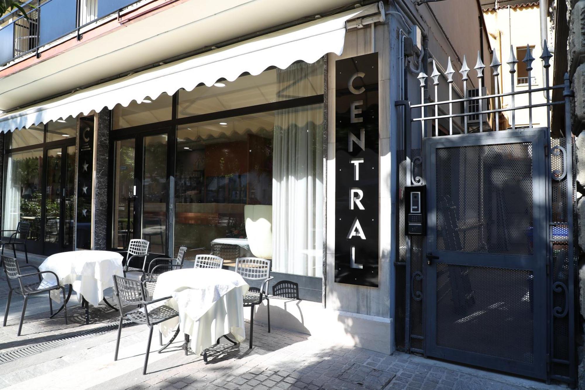 Hotel Central Giacomini Salò Zewnętrze zdjęcie