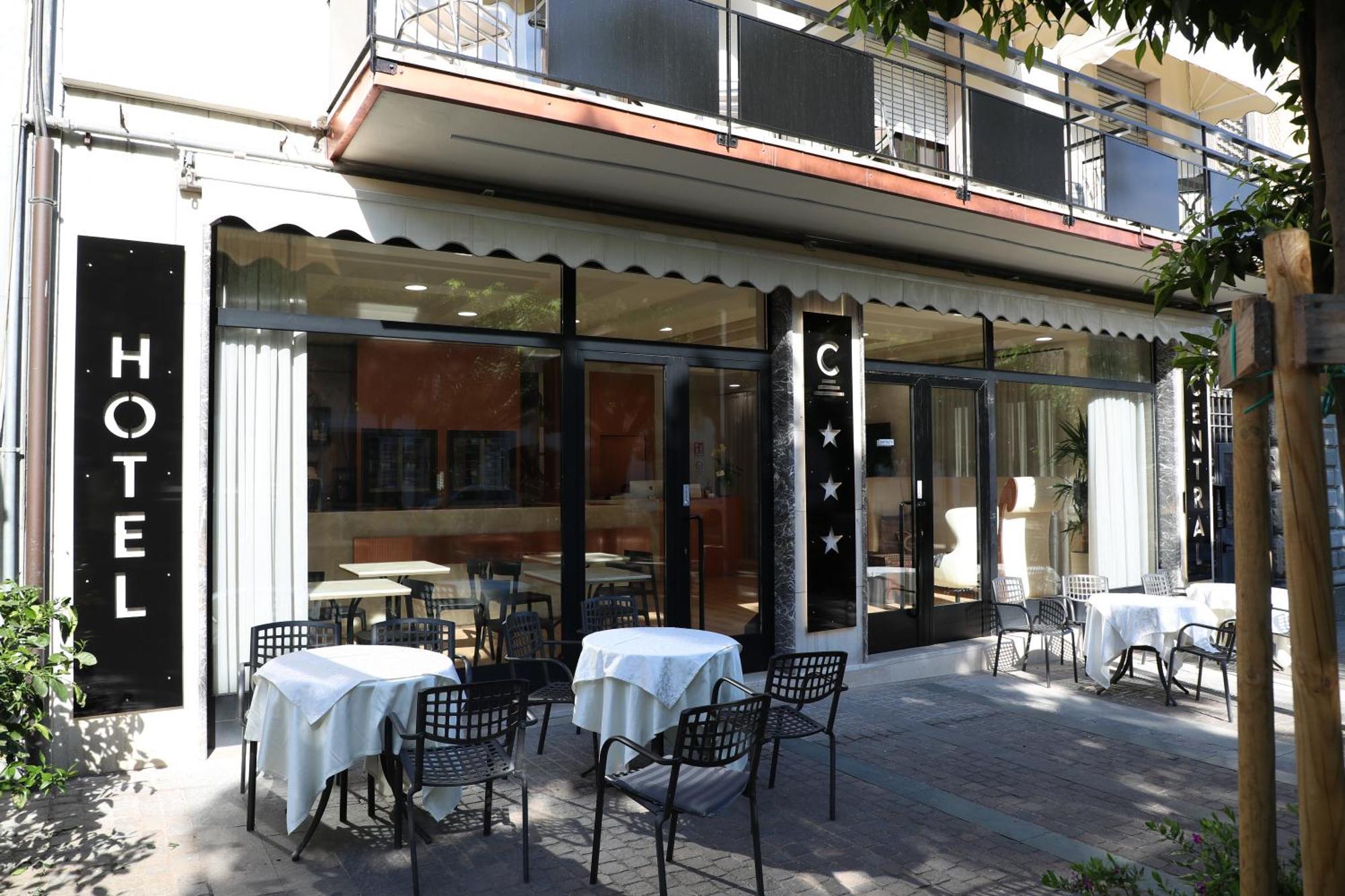 Hotel Central Giacomini Salò Zewnętrze zdjęcie