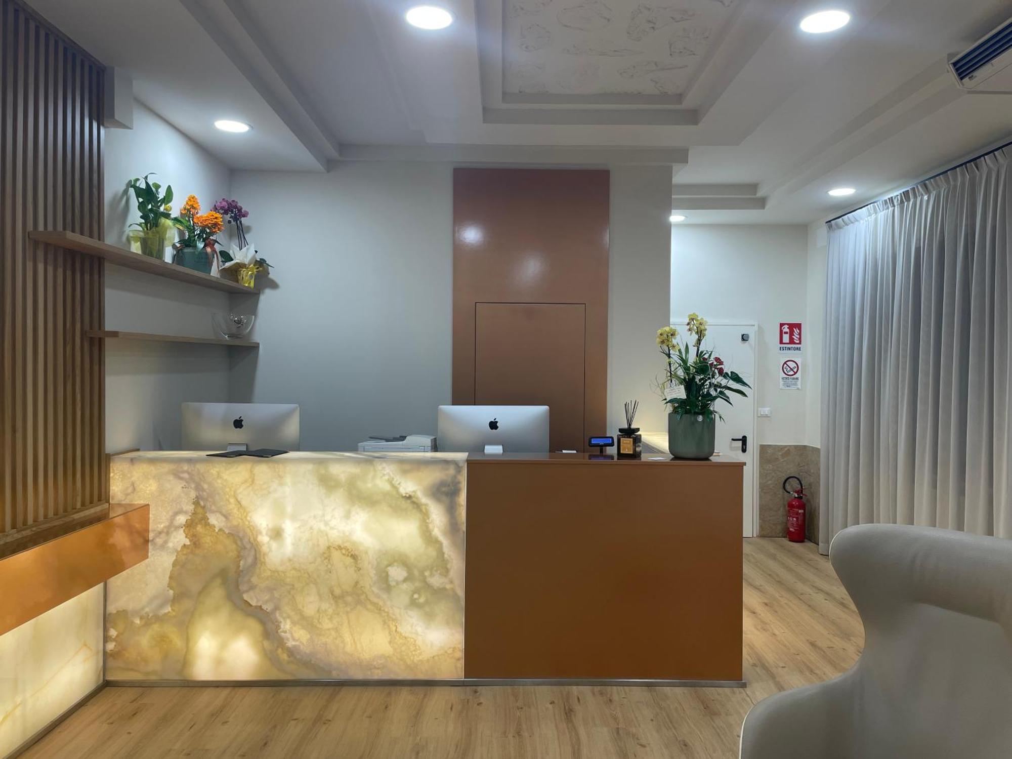 Hotel Central Giacomini Salò Zewnętrze zdjęcie