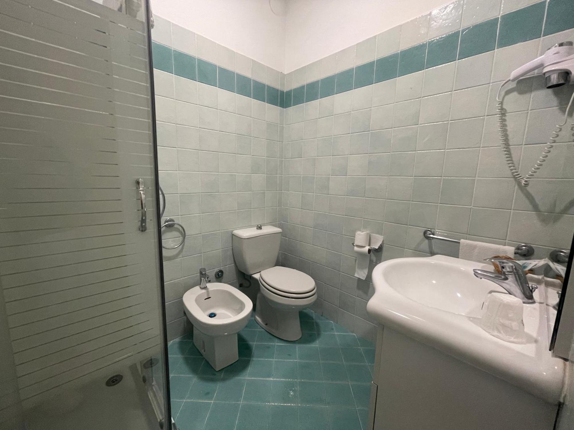 Hotel Central Giacomini Salò Zewnętrze zdjęcie