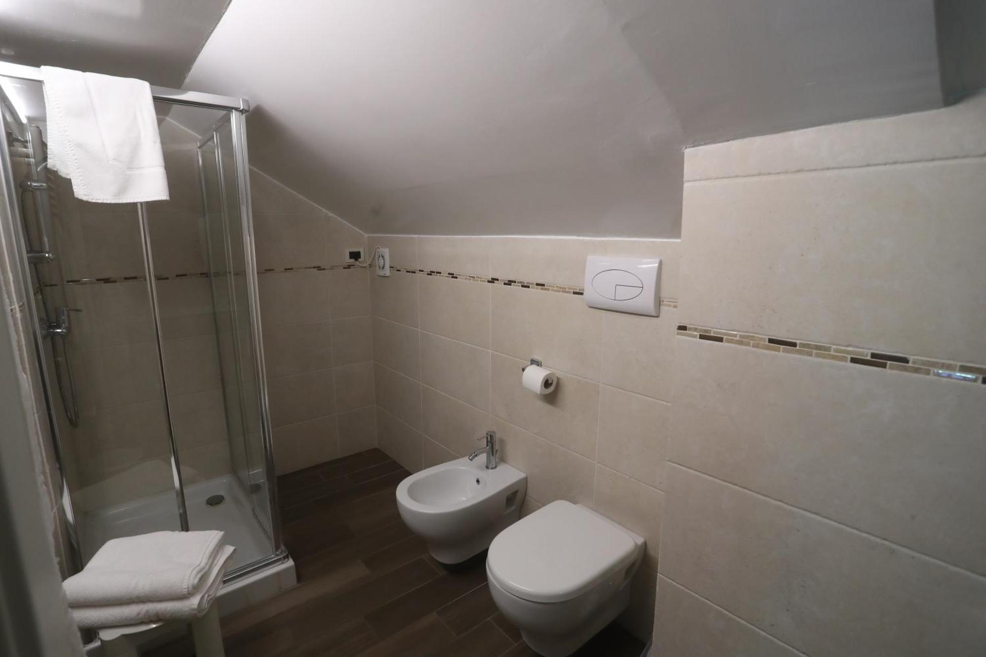 Hotel Central Giacomini Salò Zewnętrze zdjęcie