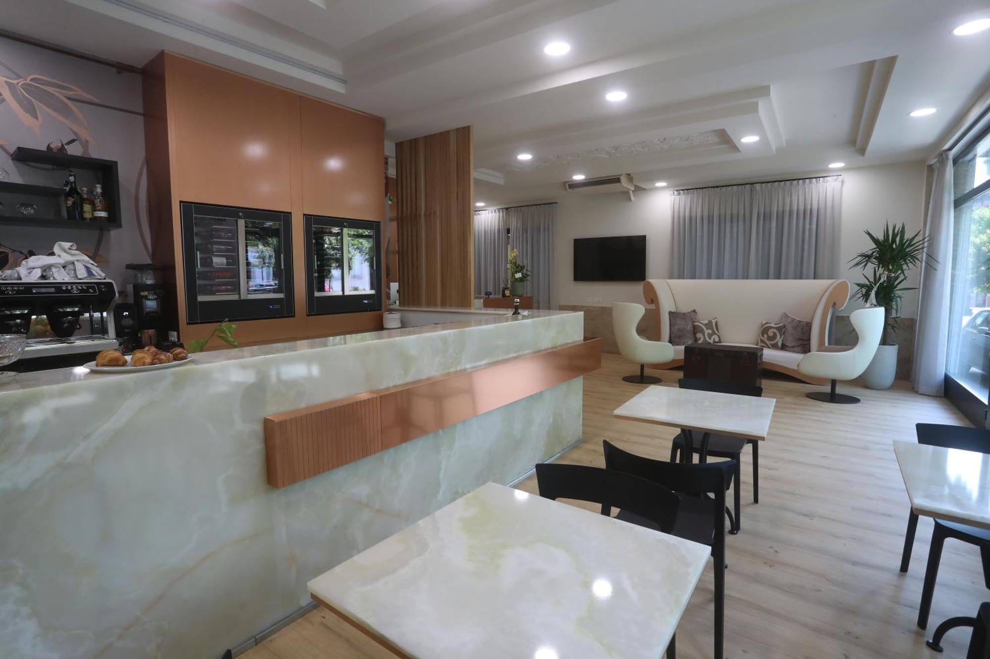 Hotel Central Giacomini Salò Zewnętrze zdjęcie